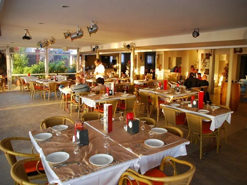 Lion Hotel Kuşadası